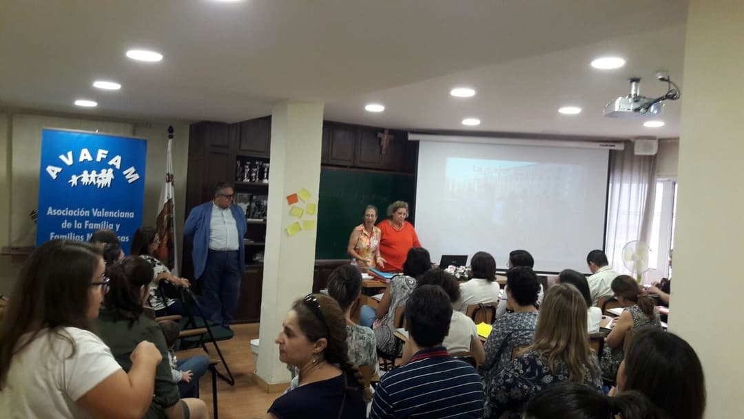Rotundo éxito la segunda sesión del Curso Management del Hogar