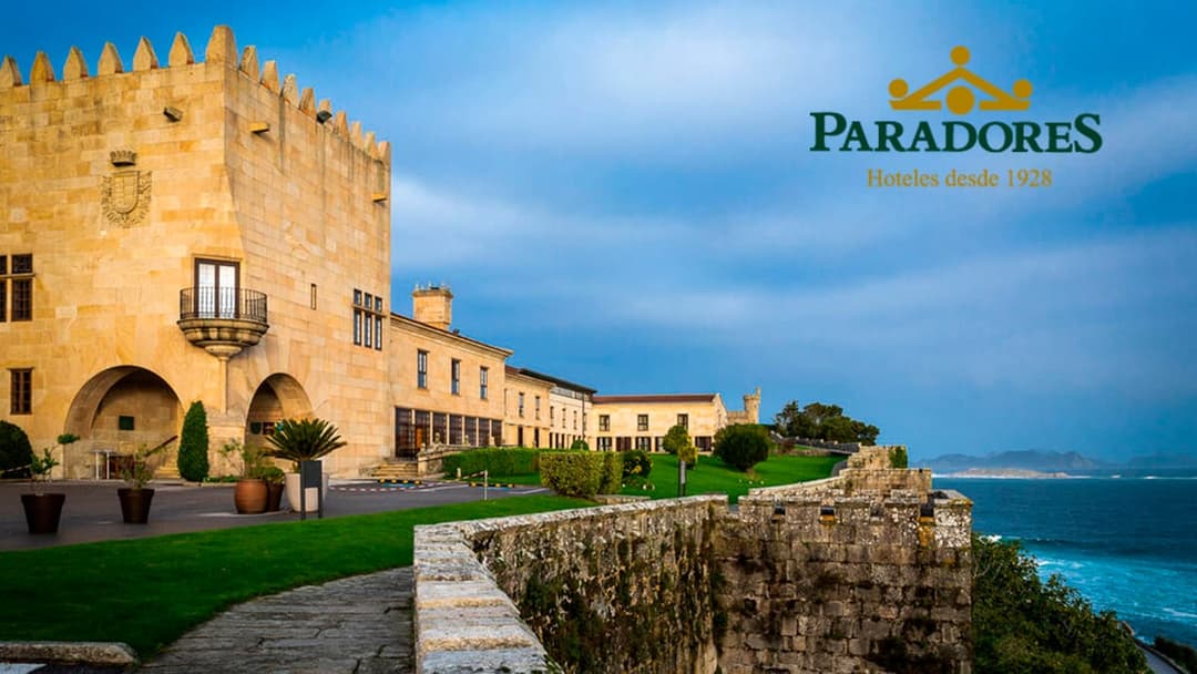 Paradores de España ofrece a las familias numerosas asociadas una nueva tarifa especial
