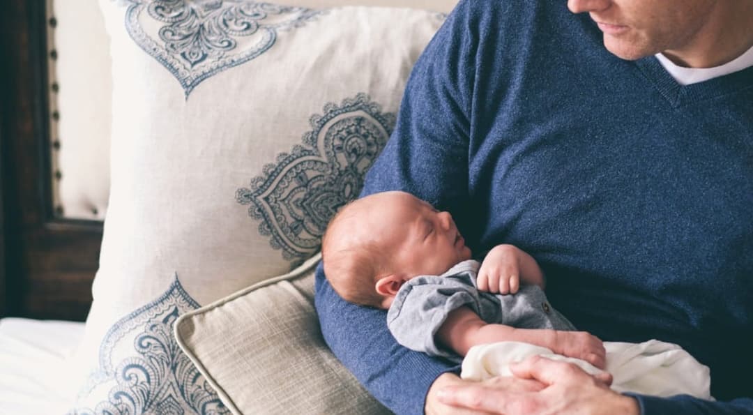 Desde este mes de enero, ambos progenitores disfrutarán de 16 semanas de baja por el nacimiento de un hijo