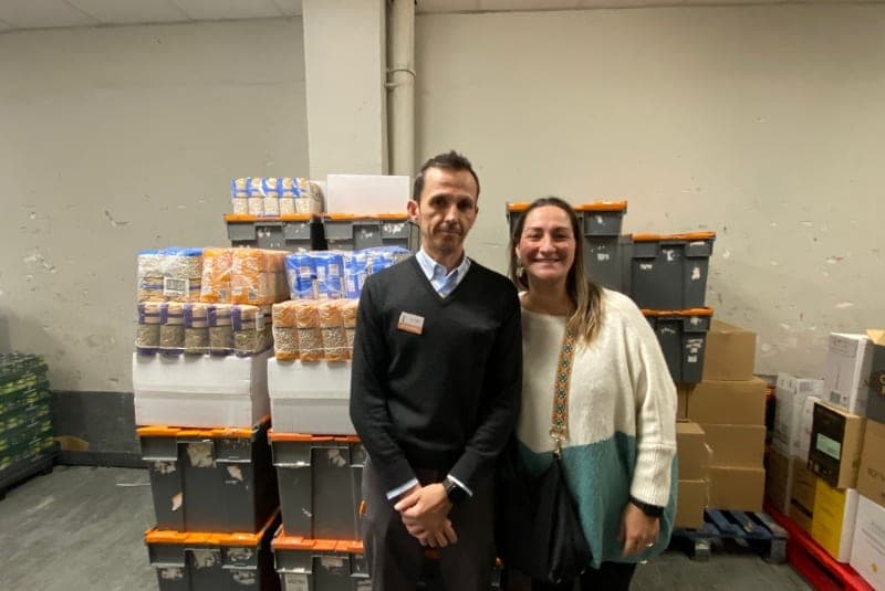 Entrega solidaria de Navidad
